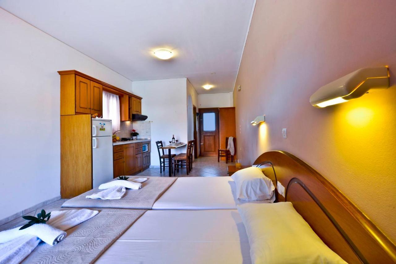Louvros Apartments Sidari  Ngoại thất bức ảnh
